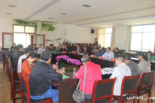 调研组在黔东南州平浪国有林场召开座谈会