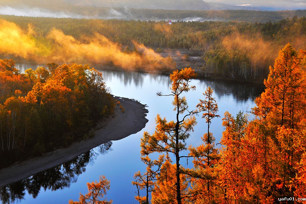 刘兆明-秋染激流河